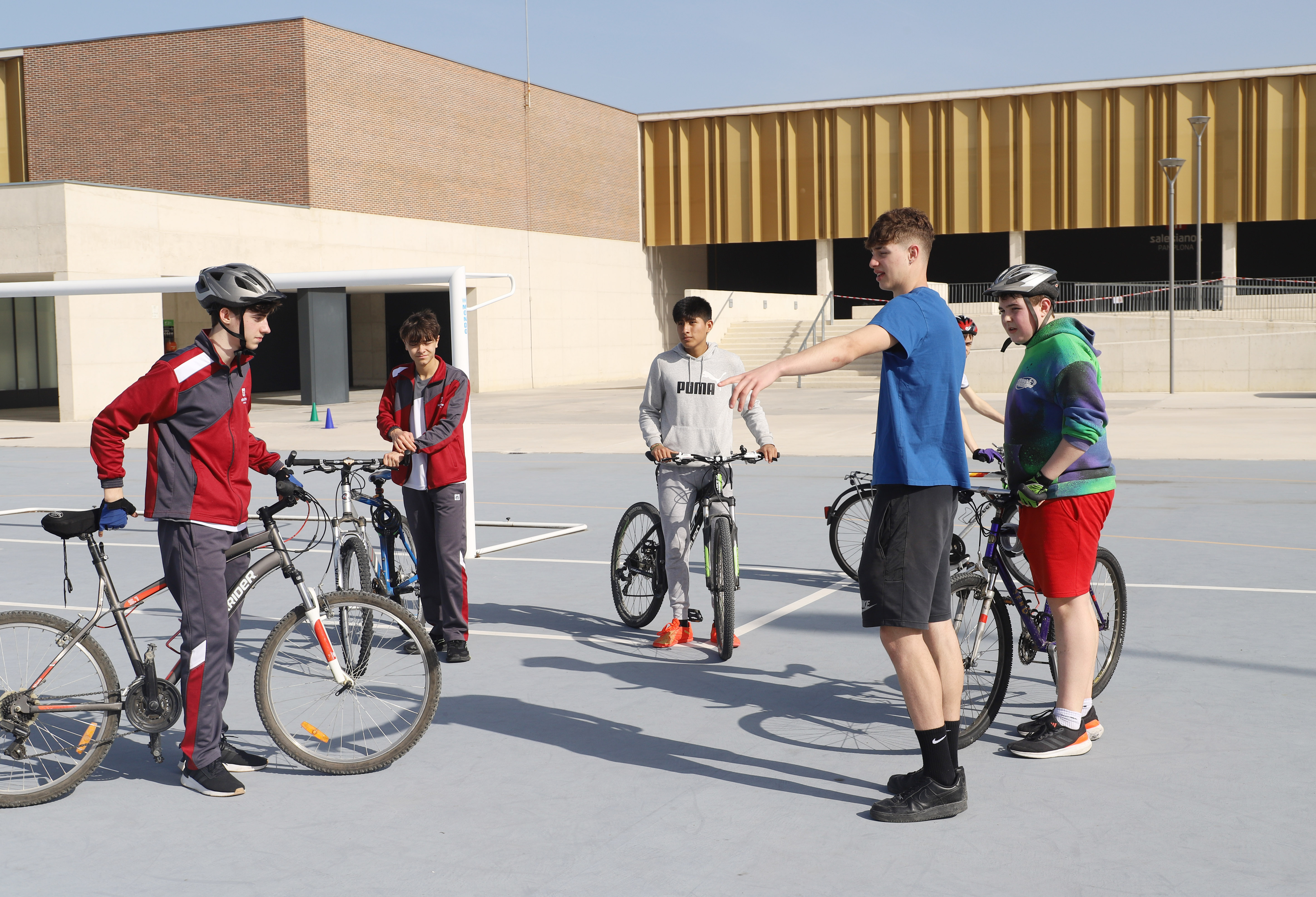 TALLER DE HABILIDAD EN BICICLETA