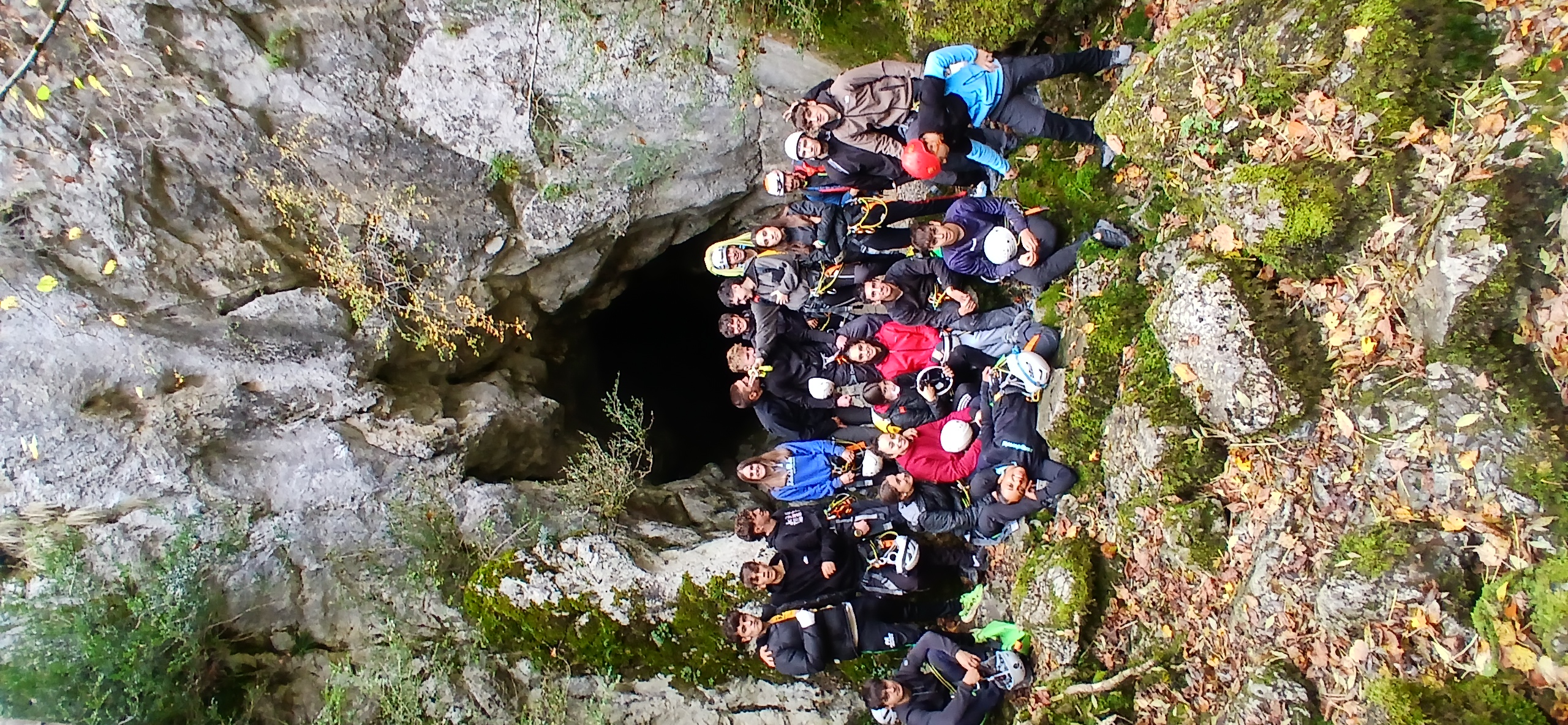 Espeleología a la Cueva del Ibón (Isaba)